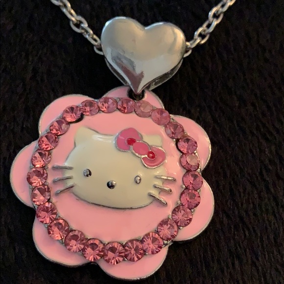 Hello Kitty necklace - Picture 3 of 5